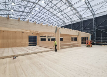 Smartare byggen med skruvfria KL-träskivor