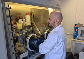 Från slaktavfall till patientsäker vård – nytt kirurgiskt nät kan minska infektionsrisken vid komplicerade operationer